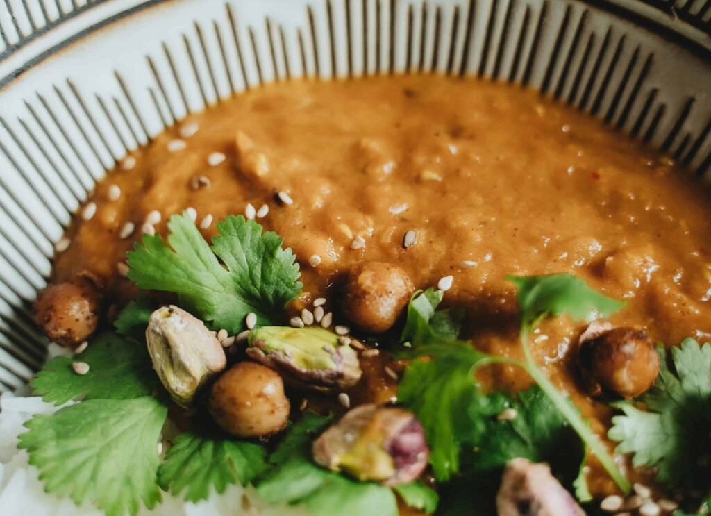 Chickpea and Spinach Curry Chickpea and Spinach Curry with Pistachio on it