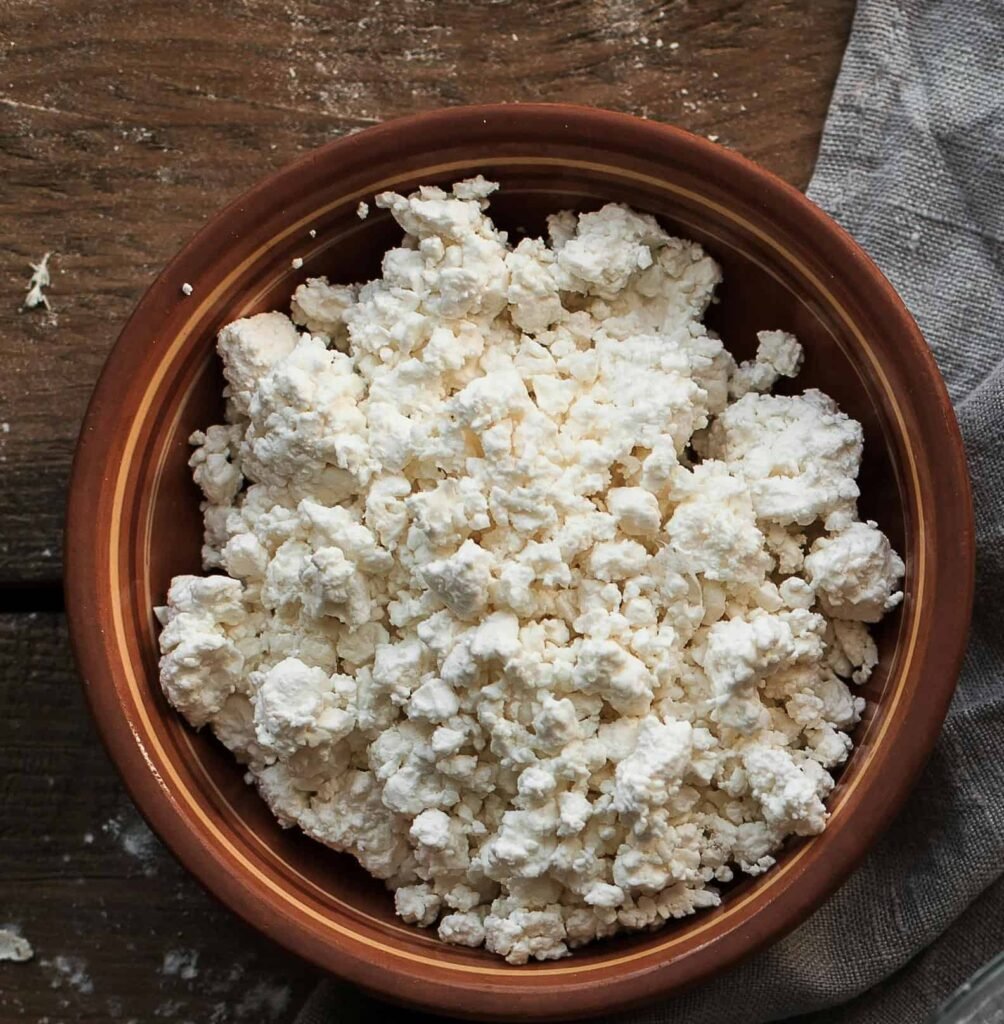 Cottage Cheese in a brown bowl