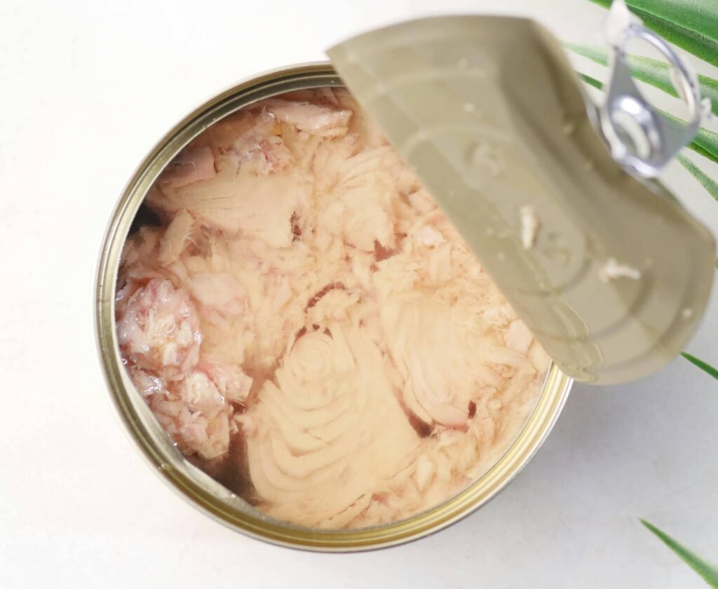 Close up of an opened tuna can